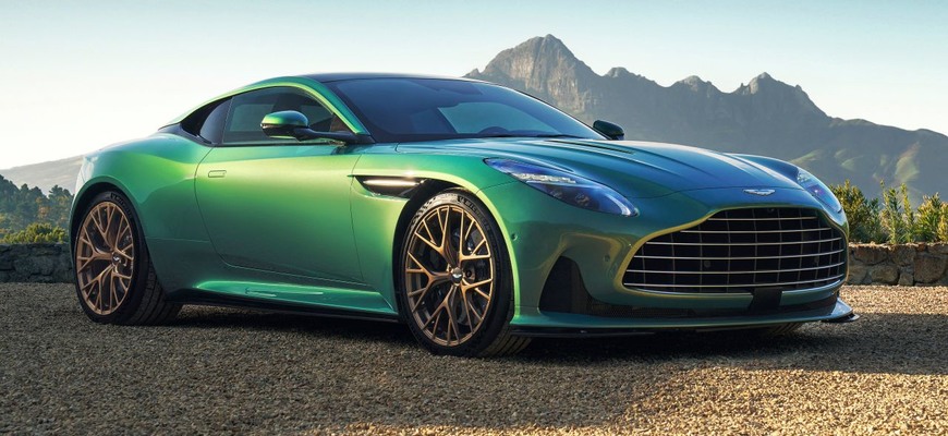 Nový Aston Martin DB12 má výkonu na rozdávanie, V12 ale pod jeho kapotou nehľadajte