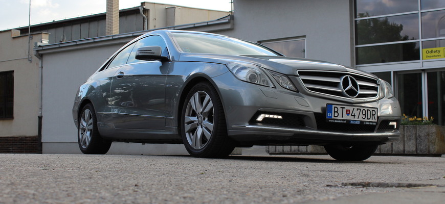 Test jazdenky Mercedes-Benz E kupé/kabrio C207/A207 (2009 - 2013) predFL