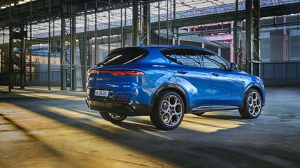 ALFA ROMEO TONALE JE UŽ DOSTUPNÁ AJ S DIESLOM, SVOJOU CENOU VYROVNÁVA BENZÍNOVÝ ZÁKLAD