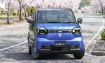 Nové Suzuki e-Sky má batériu ako plug-in hybrid. Napriek tomu sľubuje prekvapivý dojazd