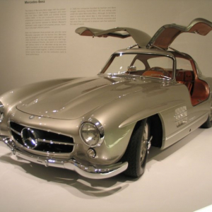 <p>Pôvodný Gullwing v Mercedes múzeu</p>