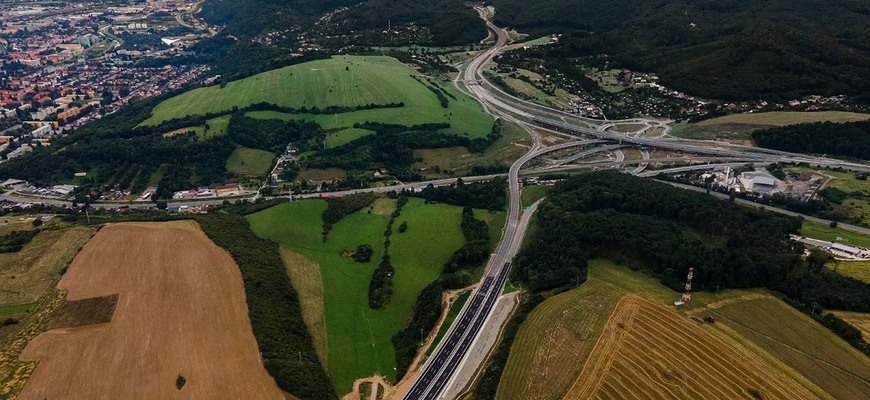 Otvorili severný obchvat Prešova. Nový úsek R4 ušetrí motoristom cenný čas