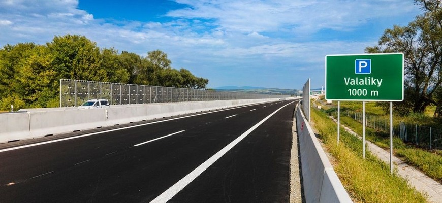 Obchvat Košíc je konečne otvorený, motoristi už môžu využívať nový úsek R2