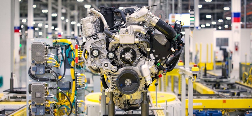 Nový 8.3 V8 Duramax odhalený. Výkonom by sa nestratil ani v ťažkom nákladnom aute