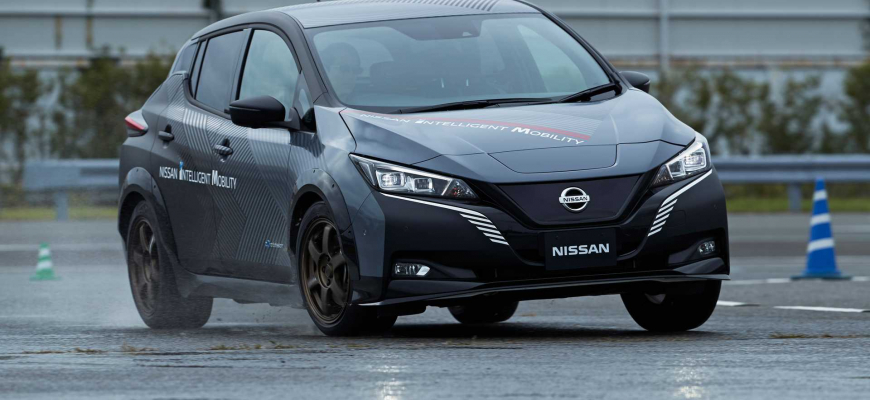 Nissan Leaf dostal pohon 4x4 a výkon 309 k. Je to elektrické Nismo?
