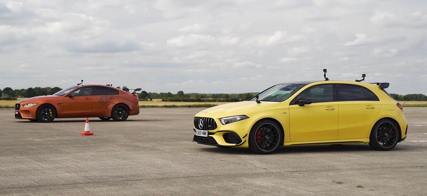 Drag race Jaguar Project 8 proti Mercedes-AMG A45