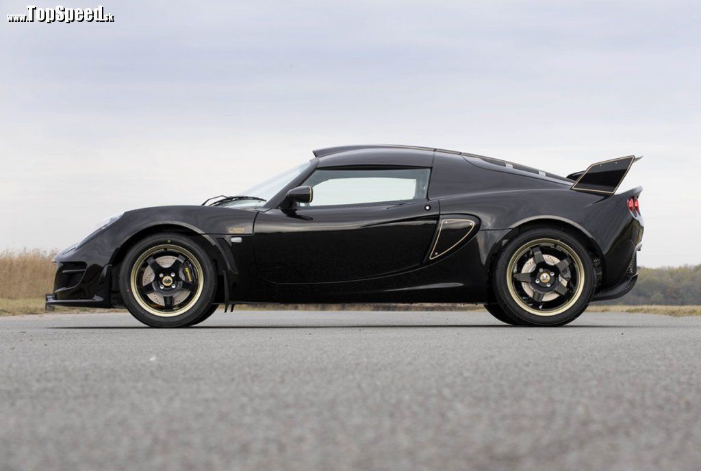 Lotus Exige S Type 72 z profilu. Jeho farebná kombinácia je skutočne jedinečná.