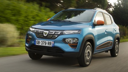 ĎALŠÍ NOVINÁRI TVRDIA, ŽE DACIA SPRING JE V KATEGÓRII DO 20 TISÍC EUR NAJLEPŠIA KÚPA