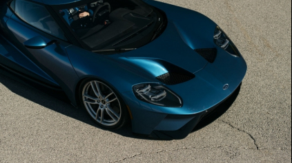 Ford GT si poradí s McLarenom 675LT aj s Ferrari 458 Speciale