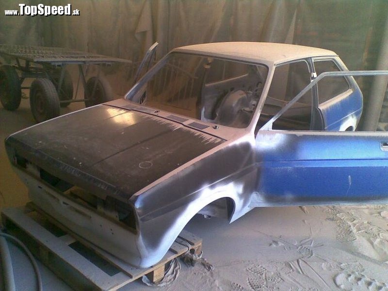 Ford Fiesta Mk1 na začiatku renovácie