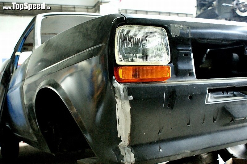 Ford Fiesta Mk1 na začiatku renovácie