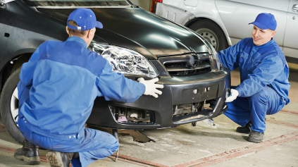 Auto po nehode vám len tak niekde neopravia!