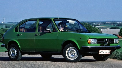 PRVÁ ALFA ROMEO S PREDNÝM POHONOM OSLAVUJE. ALFASUD MÁ 50 ROKOV