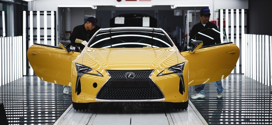 Kde vyrábajú Lexus? Kedysi len Japonci, dnes aj Američania a Kanaďania