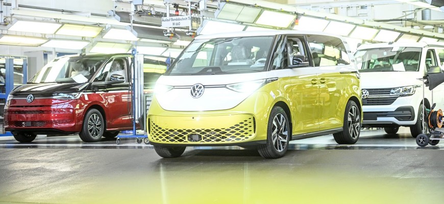 VW muselo zastaviť výrobu modelu ID. Buzz. Má problémy s najdôležitejšími komponentmi