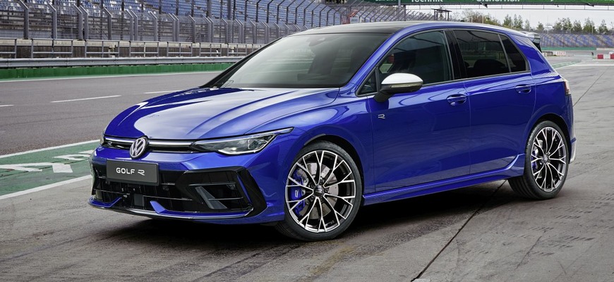 Volkswagen Golf R po facelifte: 333 koní aj vo verzii Variant a za príplatok až 270 km/h