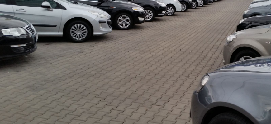 Malí predajcovia jazdených áut v Česku krachujú