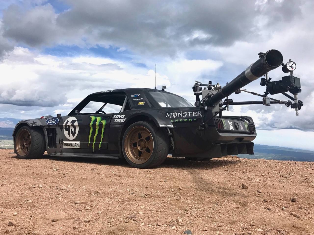 Climbkhana to je Ken Block vs. Pikes Peak