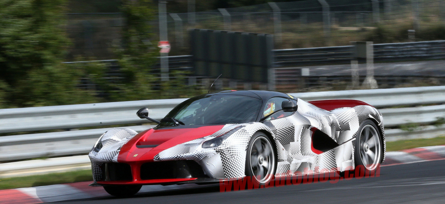 Ferrari vytiahlo LaFerrari na Nordschleife