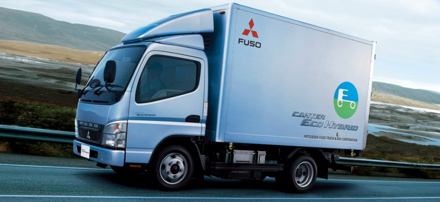 Fuso Canter Eco Hybrid ide do služby