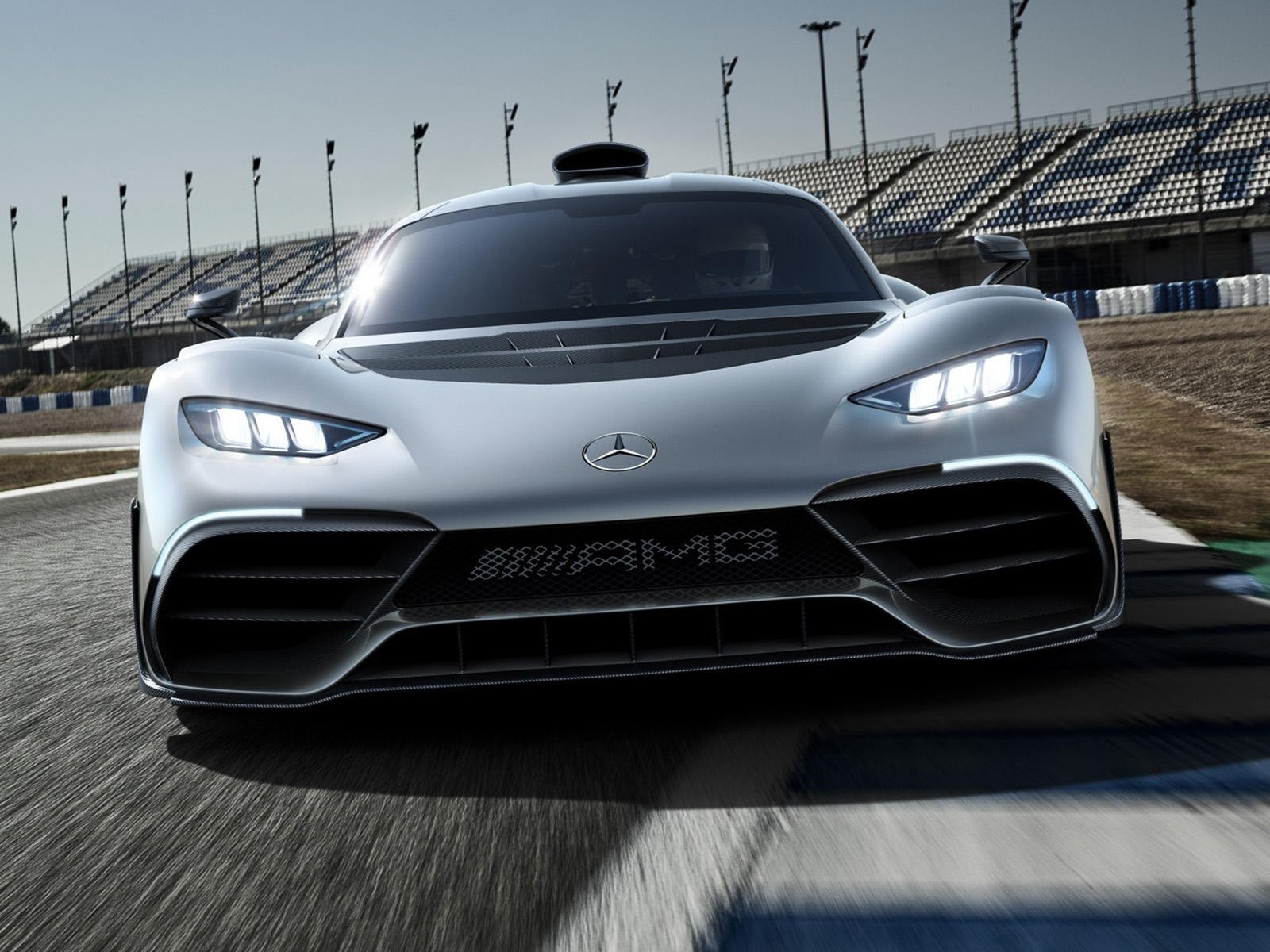 Mercedes AMG One bude ľahší a silnejší