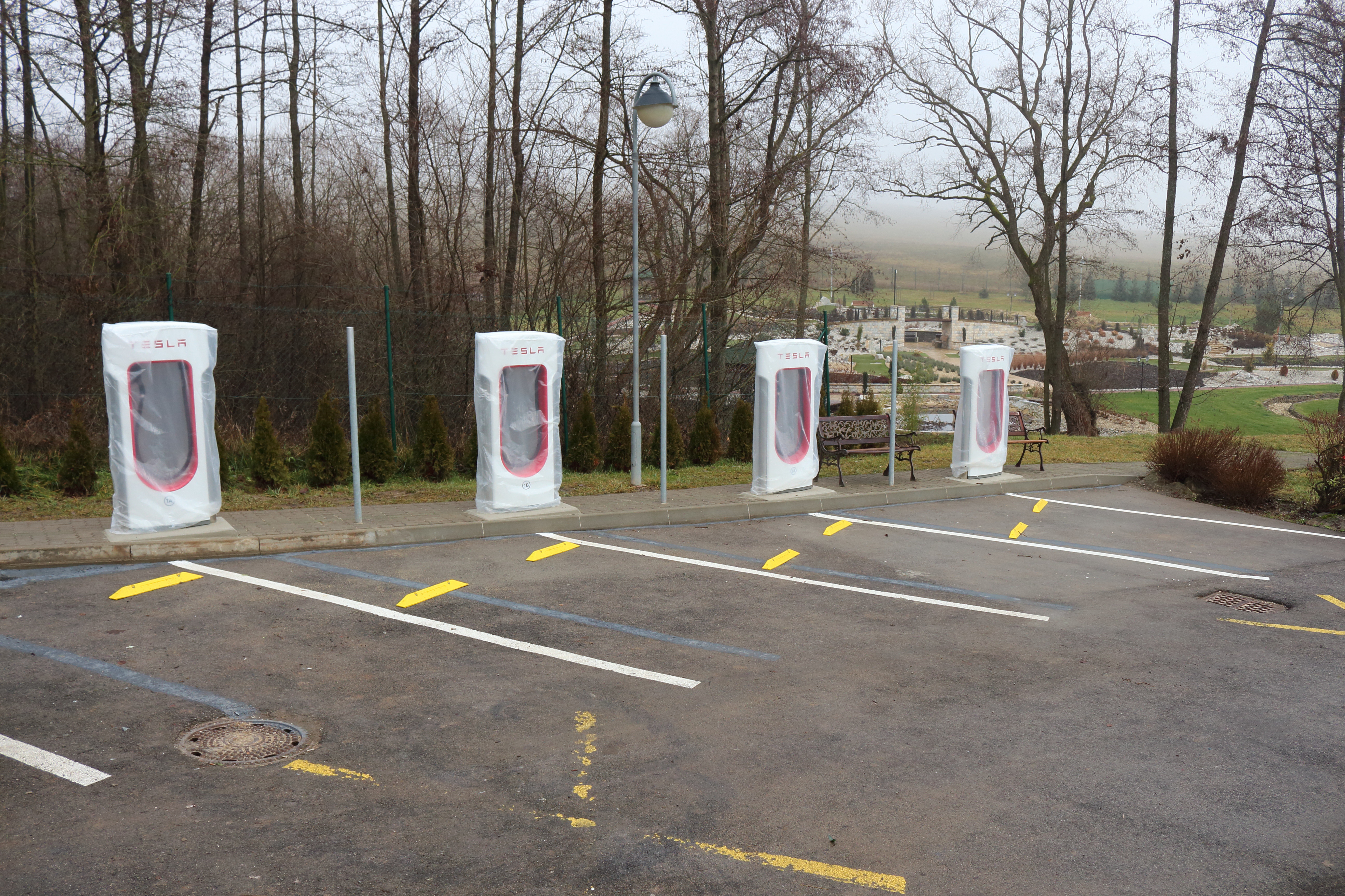 TopSpeed.sk Tesla Supercharger Sielnica