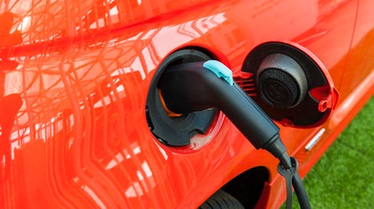 SKUTOČNÉ EMISIE PLUG-IN HYBRIDOV SÚ O 300 % HORŠIE OPROTI TABUĽKÁM! AKO JE TO MOŽNÉ?