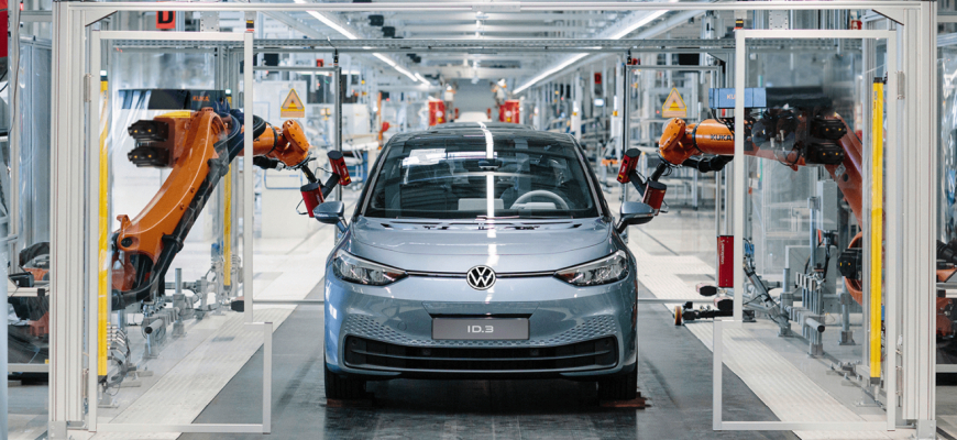 Volkswagen začal vyrábať už aj vo Wolfsburgu