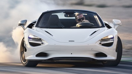 NOVÝ MCLAREN 750S JE VYLEPŠENOU NÁHRADOU 720S A TECHNIKOU IDE PROTI VŠETKÝM TRENDOM