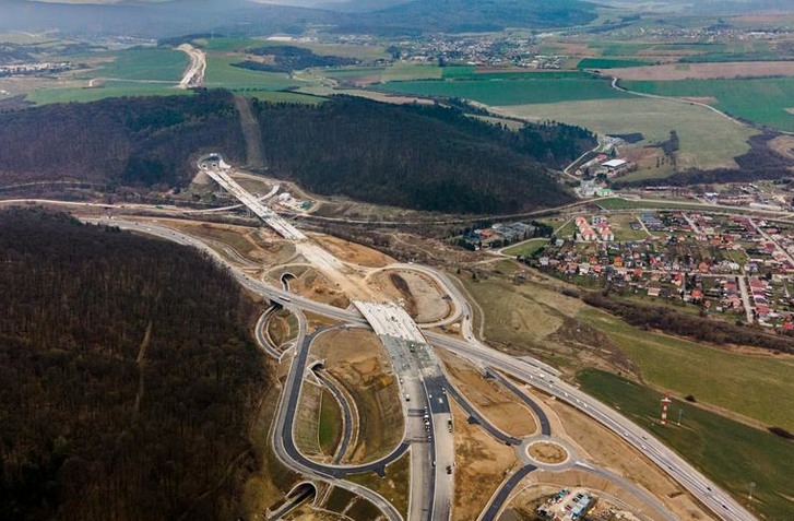 PREŠOVSKÝ OBCHVAT VÁM UŠETRÍ 10 MINÚT, TERAZ HO ČAKÁ VÝZNAMNÝ KROK. STIHNÚ HO OTVORIŤ NAČAS?