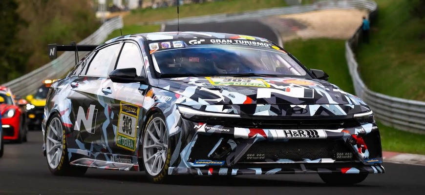 Športové spaľovacie autá nepovedali posledné slovo