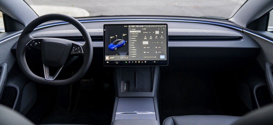Tesla v neistote. Za podvody s počítadlami kilometrov jej hrozia miliardové pokuty a krach!