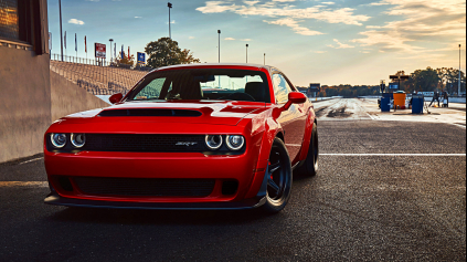 DODGE DEMON JE NEBEZPEČNÝ, KÚPITE HO LEN NA VLASTNÚ ZODPOVEDNOSŤ