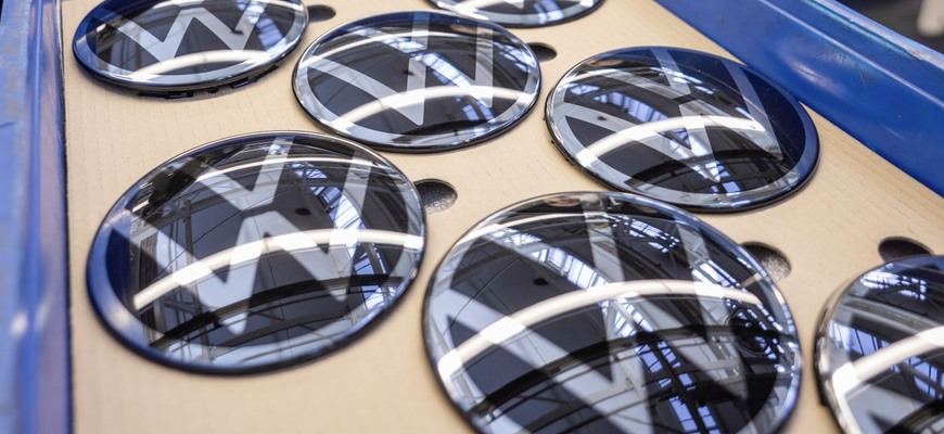 Najväčšia čistka v histórii Volkswagenu! Príde o prácu až 100 tisíc zamestnancov?