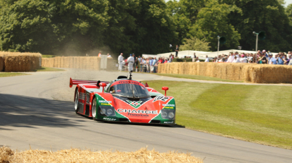 V Goodwoode nabúrali 4-rotorovú legendu menom Mazda 767B