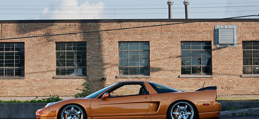 Juicy Orange Honda NSX na kolieskach Volk TE37