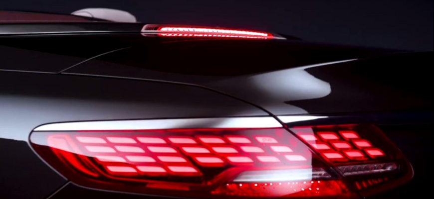 Mercedes-Benz S s vami bude komunikovať OLED svetlami