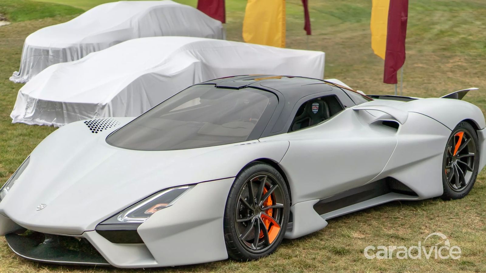 SSC Tuatara má s vyše 1700 k pokoriť 480 km/h