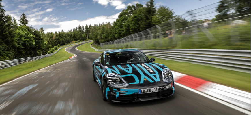 Porsche Taycan je najrýchlejší elektromobil so 4 dverami na Nringu