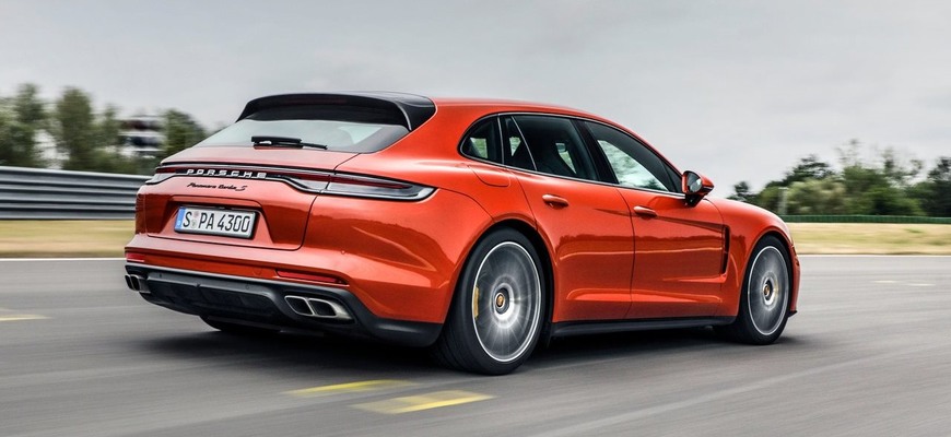 Porsche Panamera 2021 sa rozbehne až na 315 kmh. Neverili by ste, čo zákazníkov trápi viac