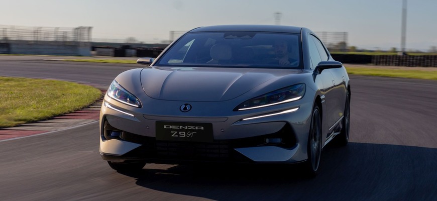 Raketové tempo premiér: čínske automobilky sa zbláznili, za 5 mesiacov 542 noviniek!