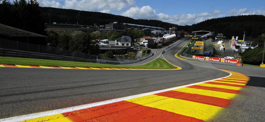 Pozrite sa, kto v Eau Rouge podrží!