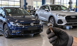 Ďalšia koncernová zvolávačka sa rozrastá: Trhá sa mechanizmus riadenia aj škodovkám?