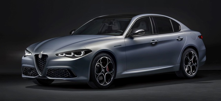 Alfa Romeo Giulia a Stelvio po facelifte. Prišli o motory, pribudla verzia Competizione