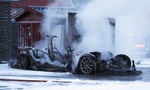 Stane sa požiar elektromobilu kvôli poškodenej batérii minulosťou? Pomôcť má umelá inteligencia