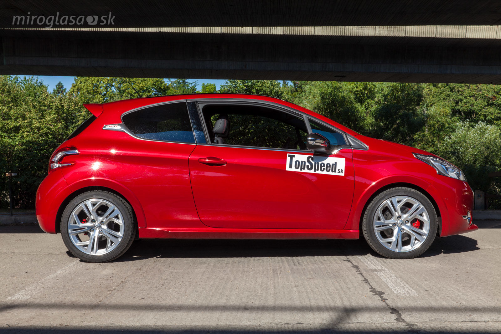 topspeed.sk test peugeot 208 gti autorecenzia