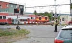 Pozor, prečo na železničnom priecestí nebliká svetlo?! Nový predpis mnohí vodiči vôbec nepoznajú