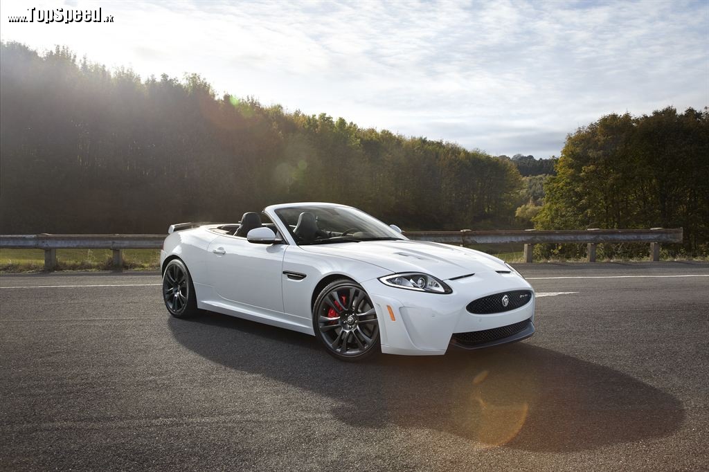 XKR-S Convertible je naozaj pekný kus automobilovej techniky