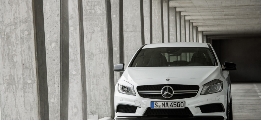 Mercedes A 45AMG: 360 koní nestačí, príde ešte ostrejšia verzia