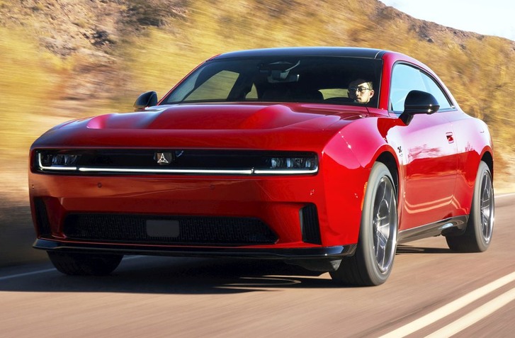 NOVÝ DODGE CHARGER DAYTONA MIERI AJ DO EURÓPY! NEDOSTANEME LEN ELEKTRICKÉ VERZIE